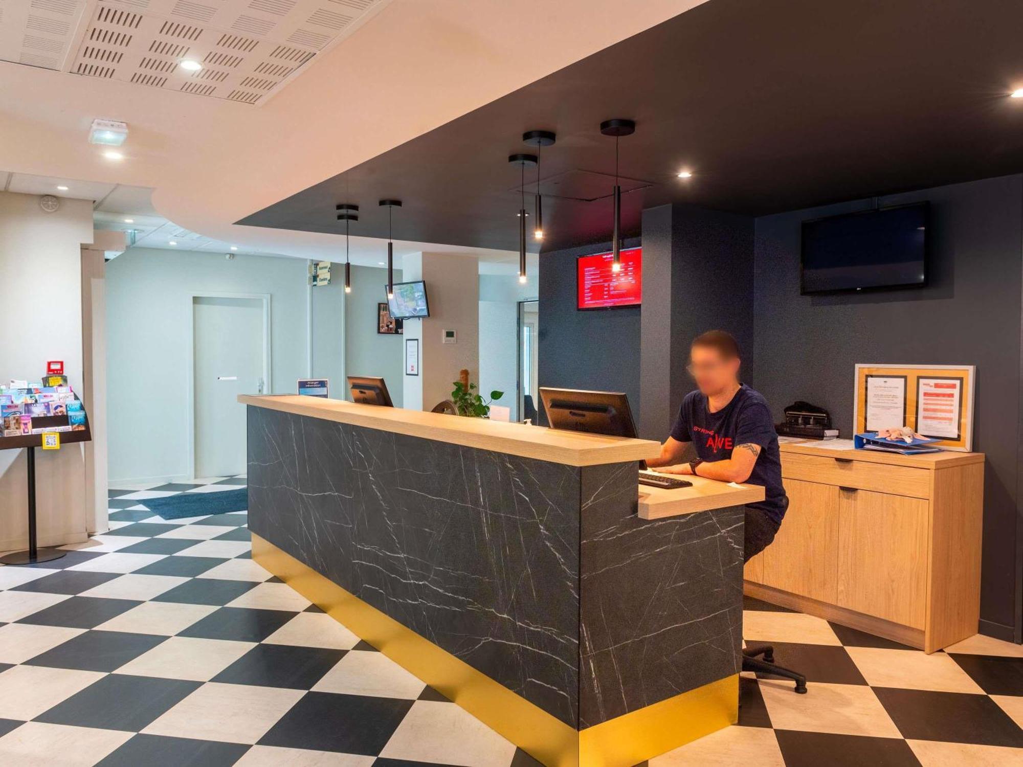 Ibis Lyon Est Bron Hotel Luaran gambar